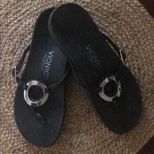Vionic Sandles